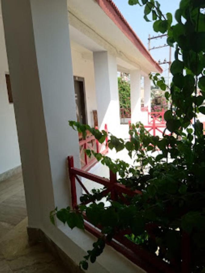 Mp Tourist Bunglow , Chitrakoot Hotel Sitapur Muafi Luaran gambar